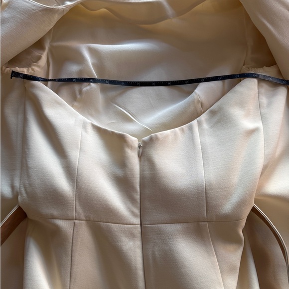 Alexander McQueen Cream Cape Dress - Picture 8 of 8